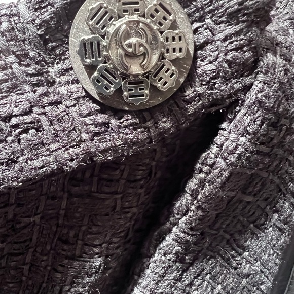 Chanel tweed Blazer - Picture 2 of 7